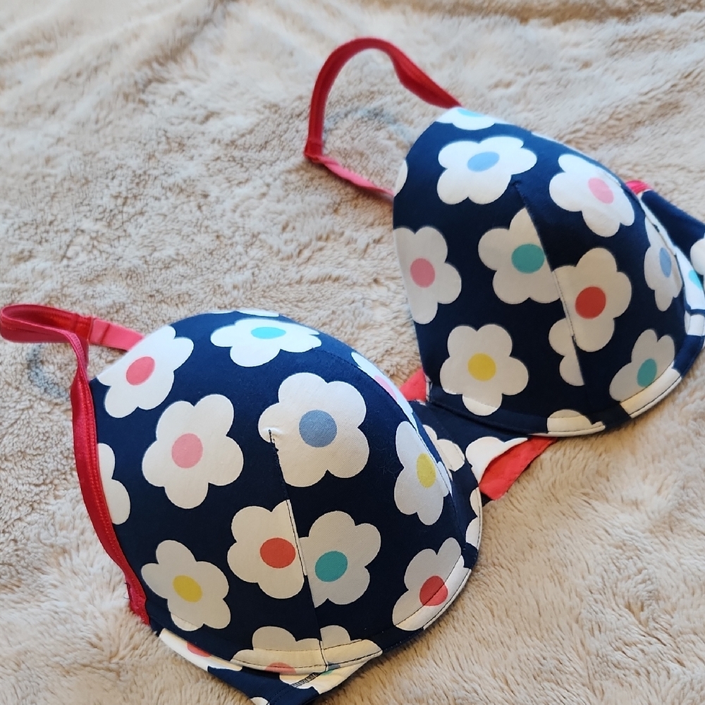 Cacique Tshirt Bra Flower Pattern Padded Underwire